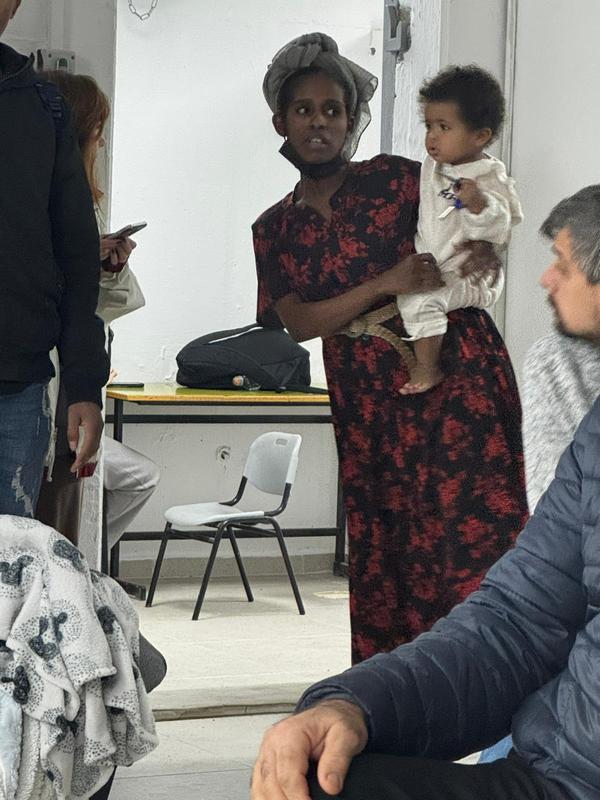 Mother and child at an emergency relief point